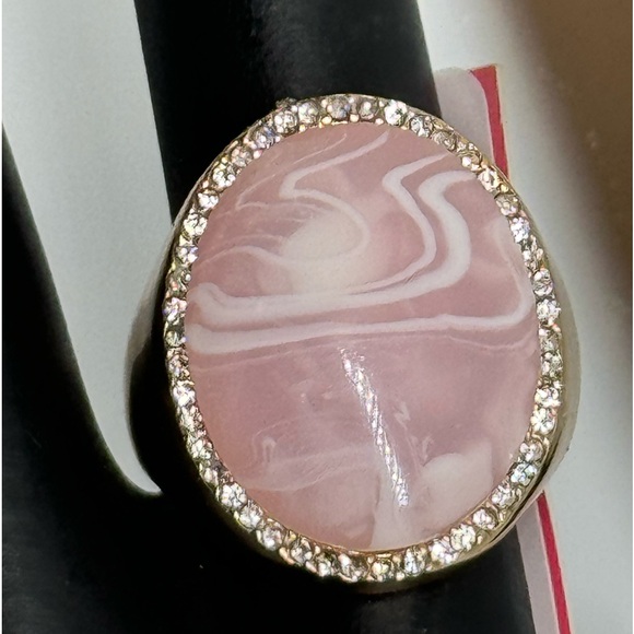 Isaac Mizrahi Pink Marble Statement Ring SZ 8 - Picture 5 of 10